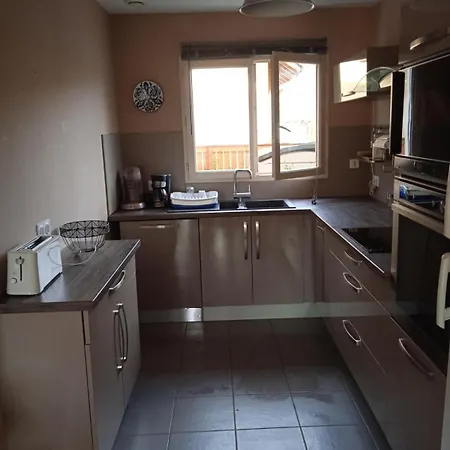 Chez Malya, Maison Au Calme, Proche Du Charavines